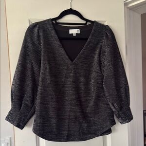 Ro & De Black V-Neck 3/4 Sleeve Blouse